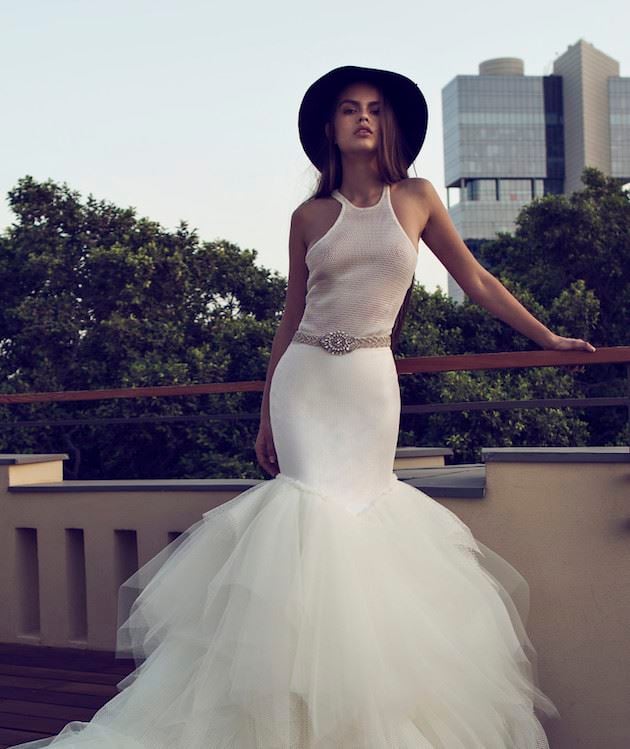 bridebook.co.uk-bride with hat