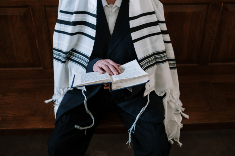 Traditional Jewish wedding vows and readings