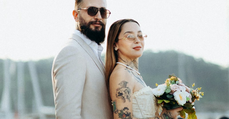 cool gen z wedding couple
