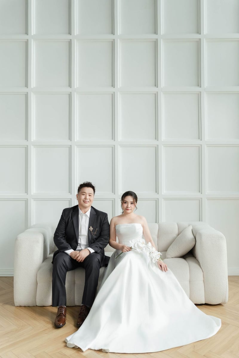 elegant wedding couple in minimalist setting