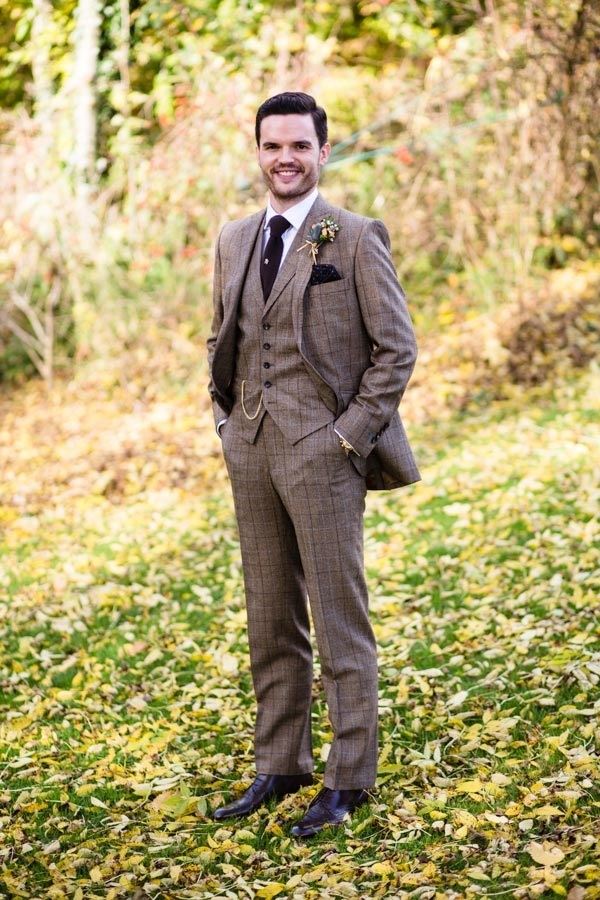 Bridebook.co.uk- groom in tweed suit