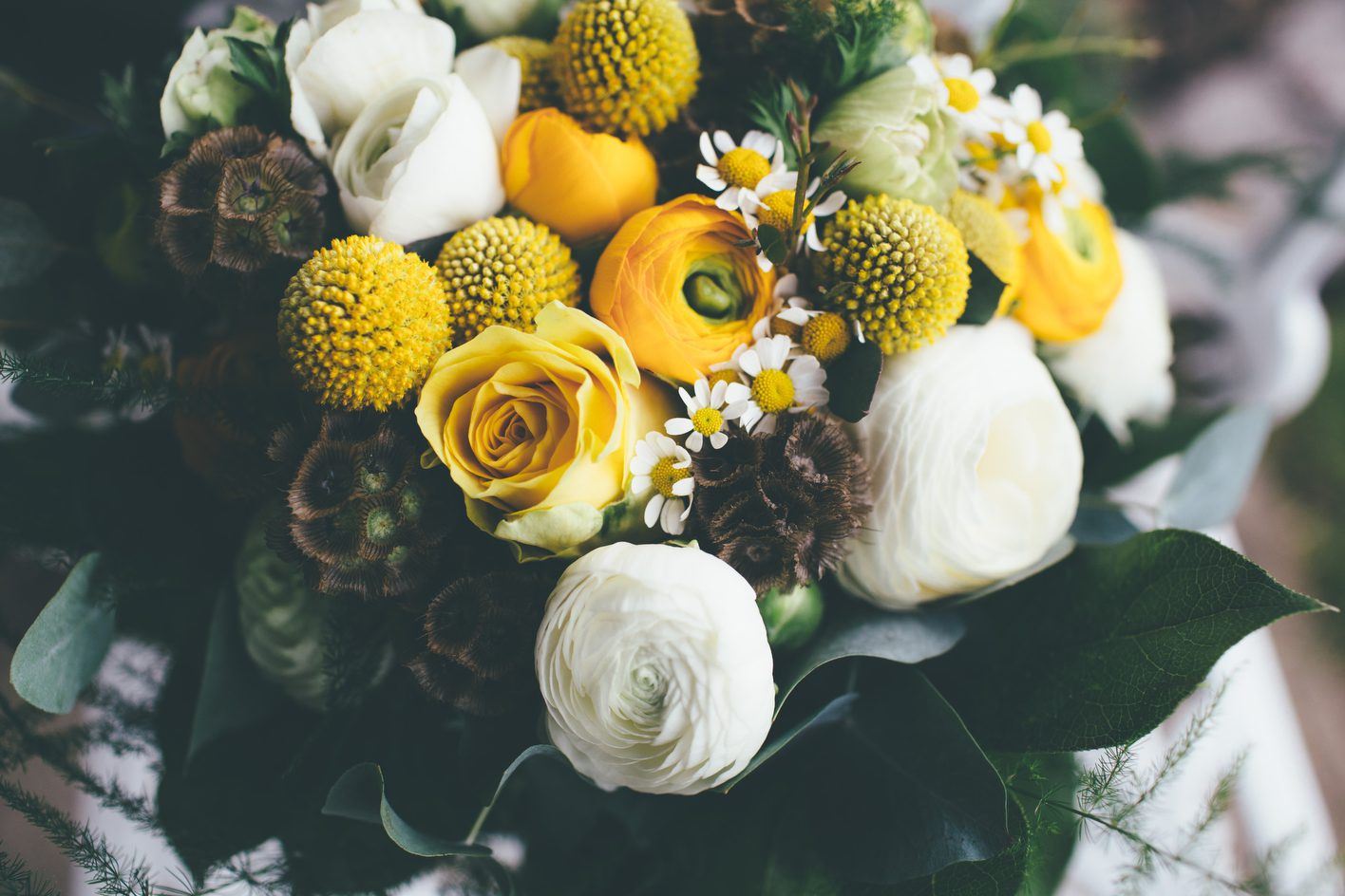 Bridebook.co.uk- yellow and white flower wedding bouquet
