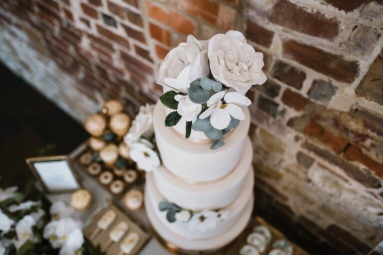 Easy, Inexpensive DIY Wedding Cake | Confessions of a Grocery Addict