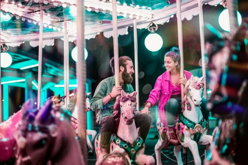 Couple sur un manège