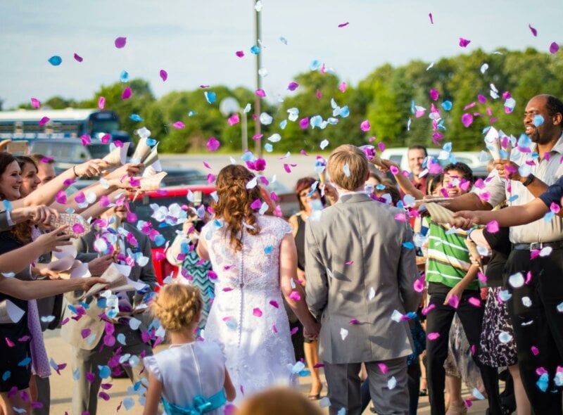 Married couples with confetti