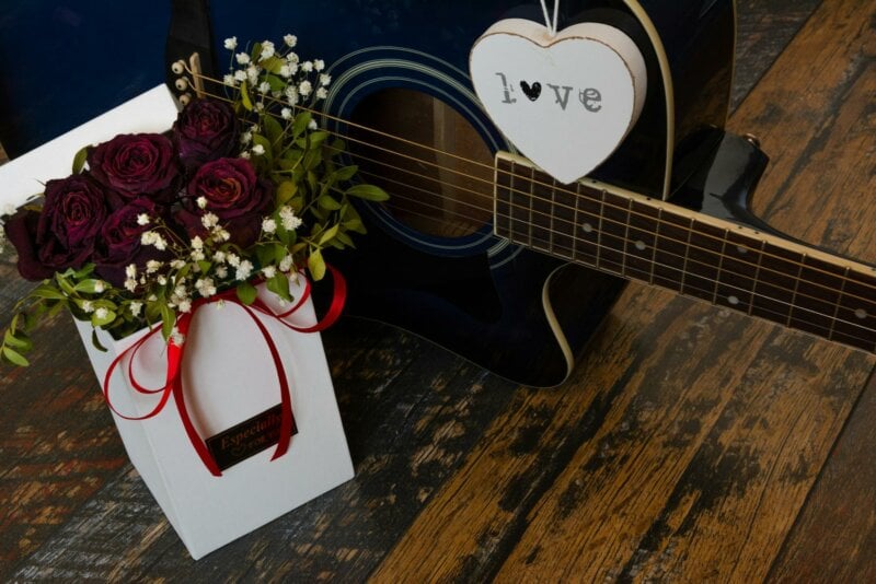 Guitar, flowers and love