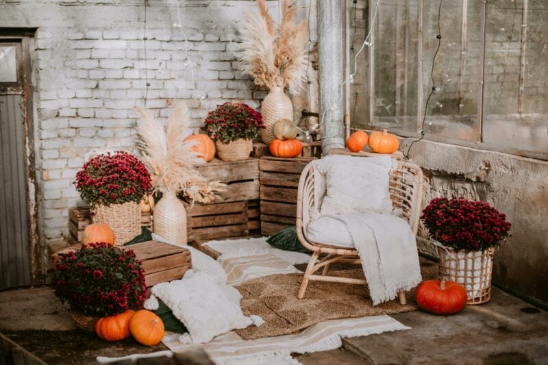 Décoration pour un mariage bohème d'automne