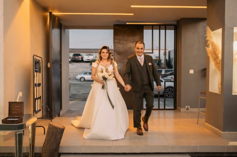 Bride arriving with her father