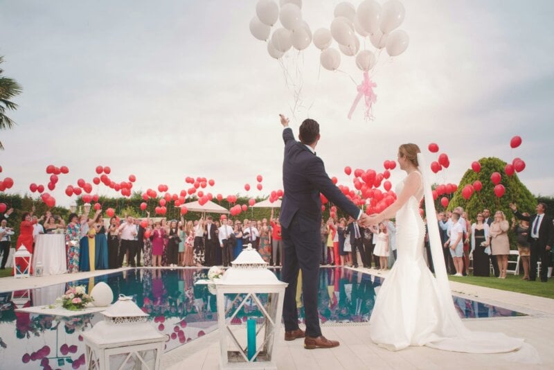 Married couple with balloons