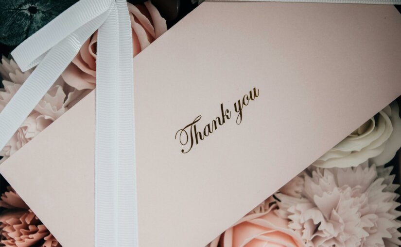 What to Write in an Engagement Party Thank You Card