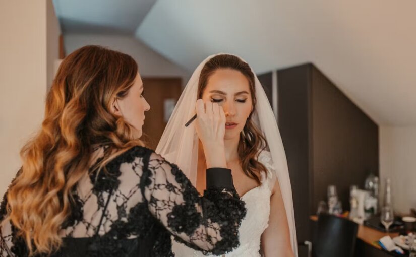 Make-up und Haare für die Hochzeit: So findest du den perfekten Stylisten