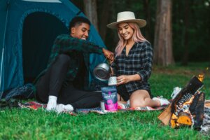 Couple en camping