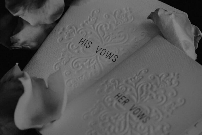 Vœux de mariage en noir et blanc