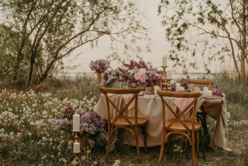 Table de mariage en plein air