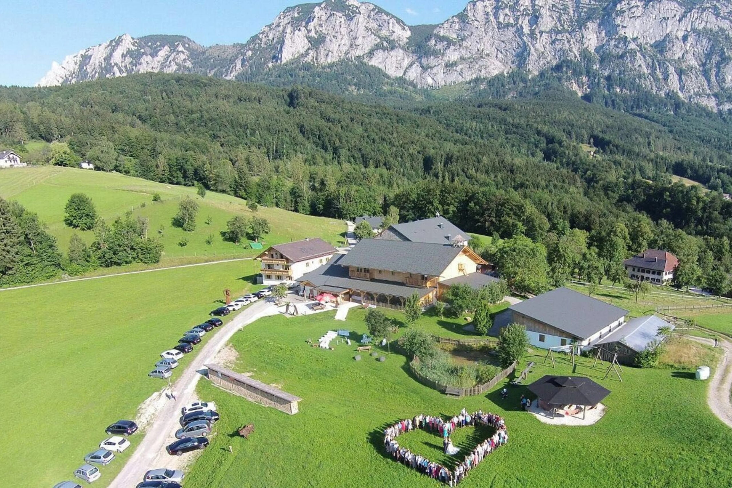 Vogelperspektive Feldbauernhof