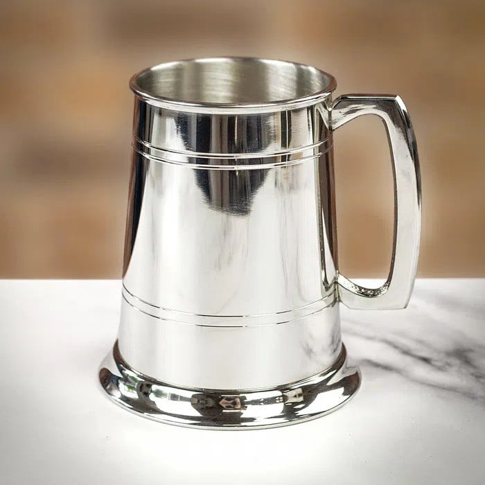 a silver one pint tankard